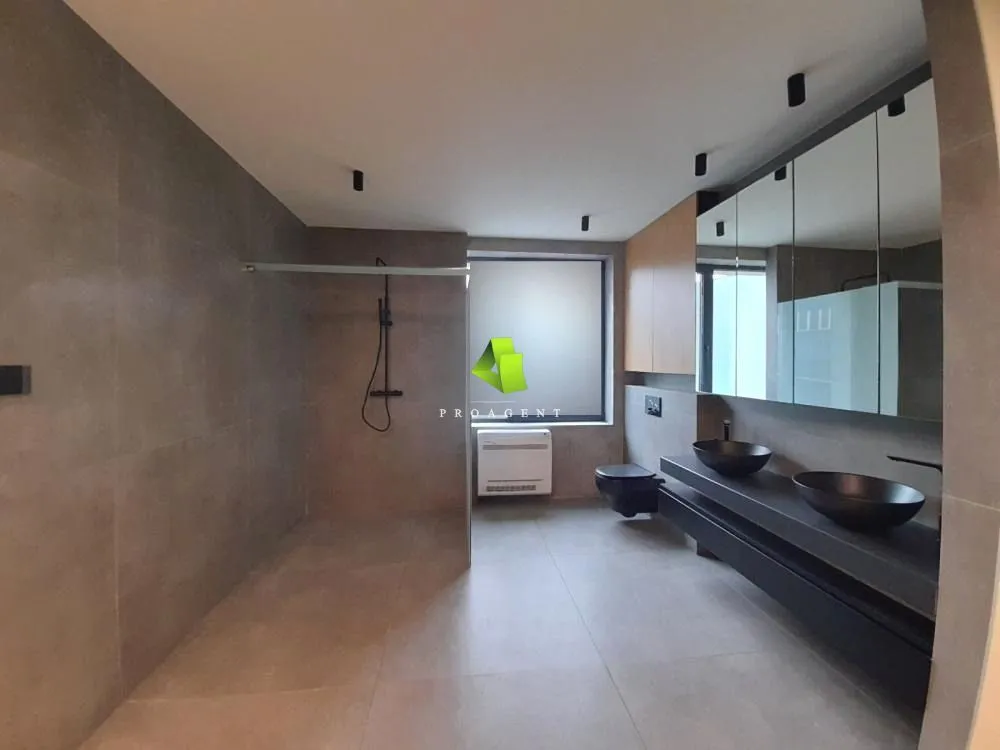 Rent, office space, 130m², Crveni Krst, Niš