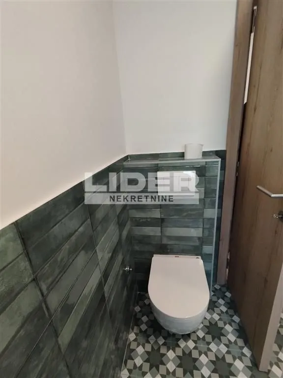 Sale, three bedroom apartment, 67m², Slavujev Venac, Zvezdara Sve Podlokacije