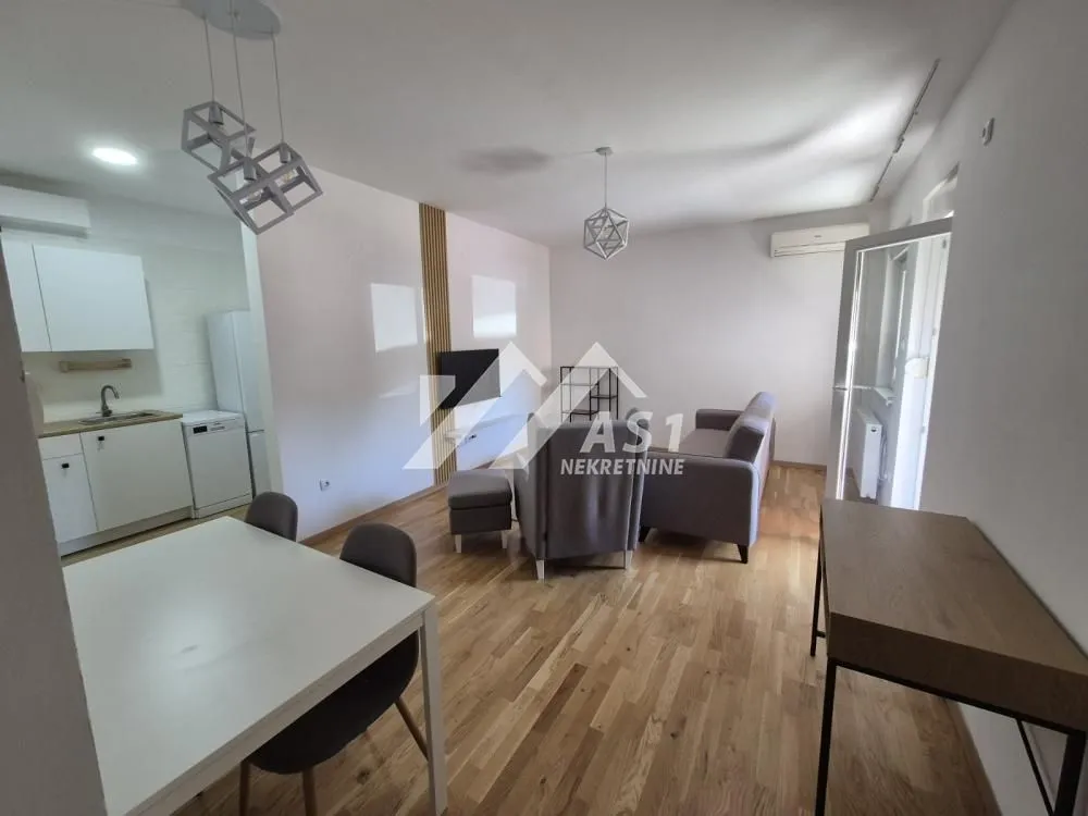 Izdavanje, dvosoban stan, 50m², Novi Majur, Petrovaradin