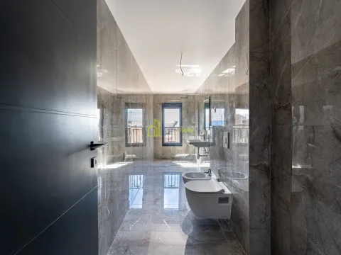 Sale, three bedroom apartment, 115m², Gorica C, Podgorica - image 5