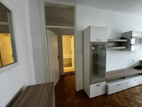 Izdavanje, trosoban stan, 70m², Novi Beograd Sve Podlokacije, Beograd - image 7