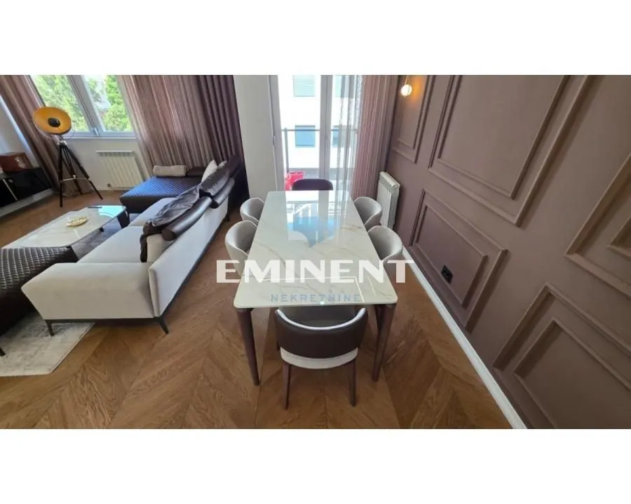 Sale, three bedroom apartment, 116m², Cvetkova Pijaca, Zvezdara Sve Podlokacije