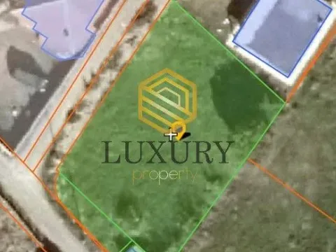 Prodaja, plac, 900m², Gornja Gorica, Podgorica - image 2