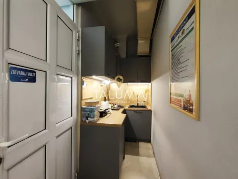 Rent, office space, 150m², Pobrežje, Podgorica - image 4