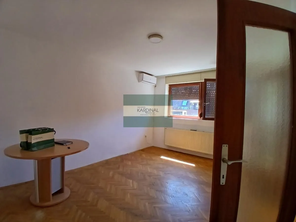 Prodaja, jednosoban stan, 44m², Centar, Jagodina