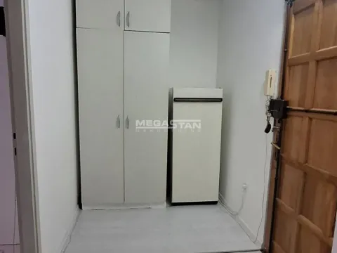 Izdavanje, dvosoban stan, 38m², Kalenić Pijaca, Vračar Sve Podlokacije - image 10