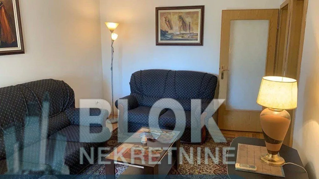 Izdavanje, jednosoban stan, 45m², Centar, Podgorica