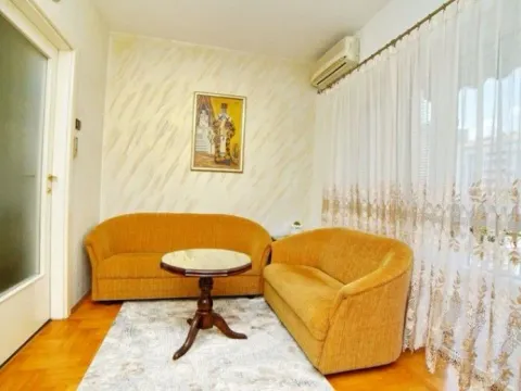 Rent, one bedroom apartment, 45m², Preko Morače, Podgorica - image 11