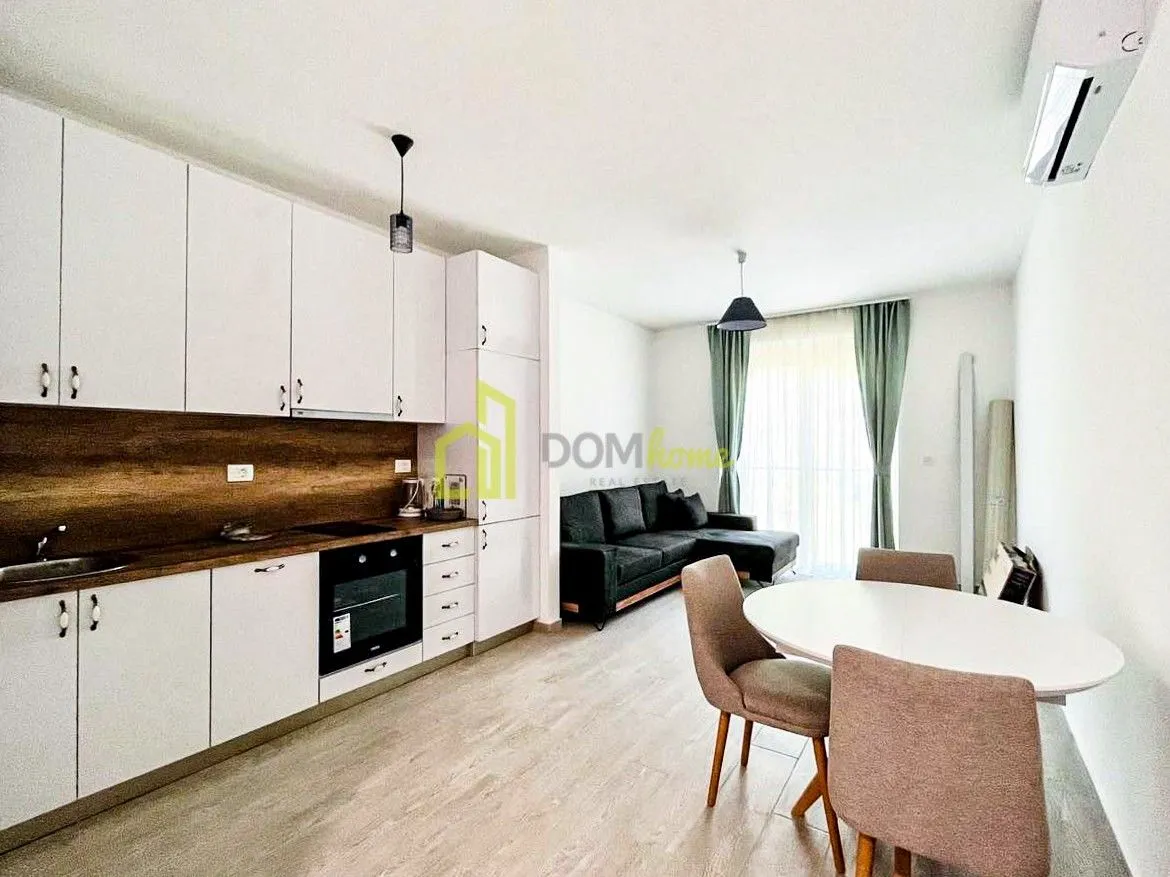 Rent, studio apartment, 33m², Bečići, Budva