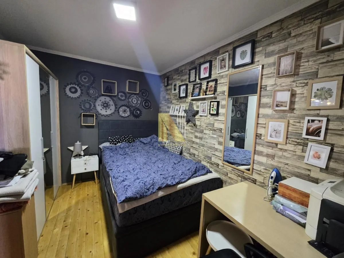 Prodaja, kuća, 203m², Salajka, Novi Sad Sve Podlokacije