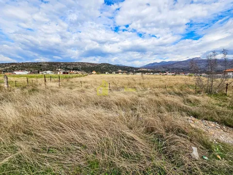 Sale, land lot, 25000m², Tuzi, Podgorica - image 2