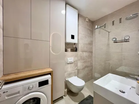 Izdavanje, jednosoban stan, 45m², Centar, Podgorica - image 6