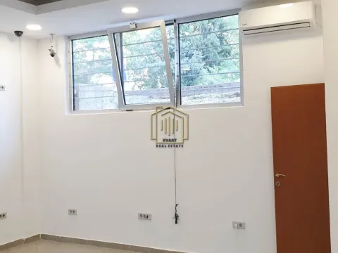 Izdavanje, poslovni prostor, 24m², Pobrežje, Podgorica - image 4