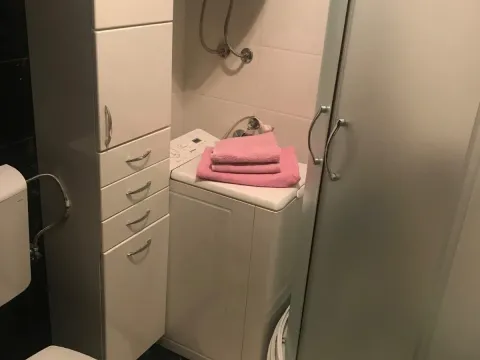 Izdavanje, dvosoban stan, 61m², Zabjelo, Podgorica - image 7