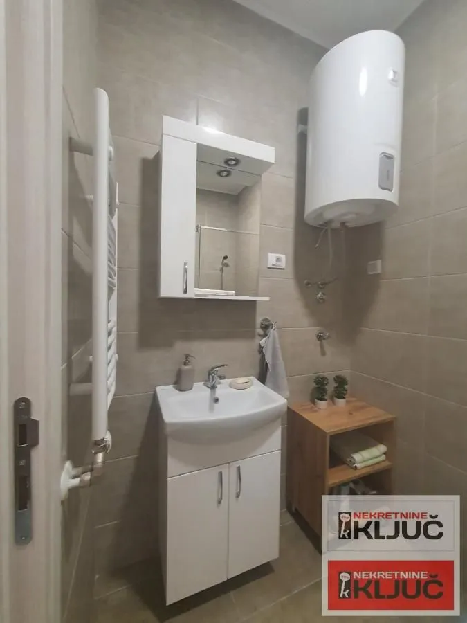 Prodaja, dvosoban stan, 41m², Salajka, Novi Sad Sve Podlokacije