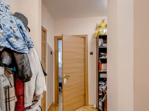 Sale, two bedroom apartment, 84m², Vračar, Šid - image 14