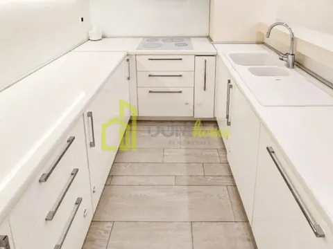 Prodaja, dvosoban stan, 80m², Budva, Crna Gora - image 4