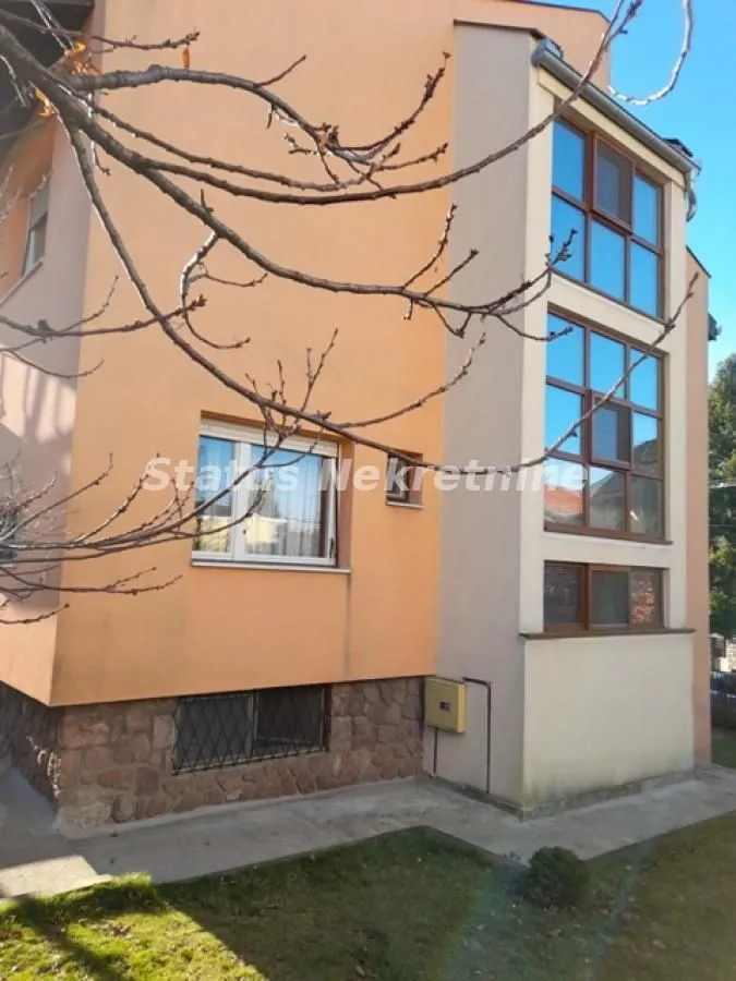 Prodaja, kuća, 360m², Sremska Kamenica, Petrovaradin