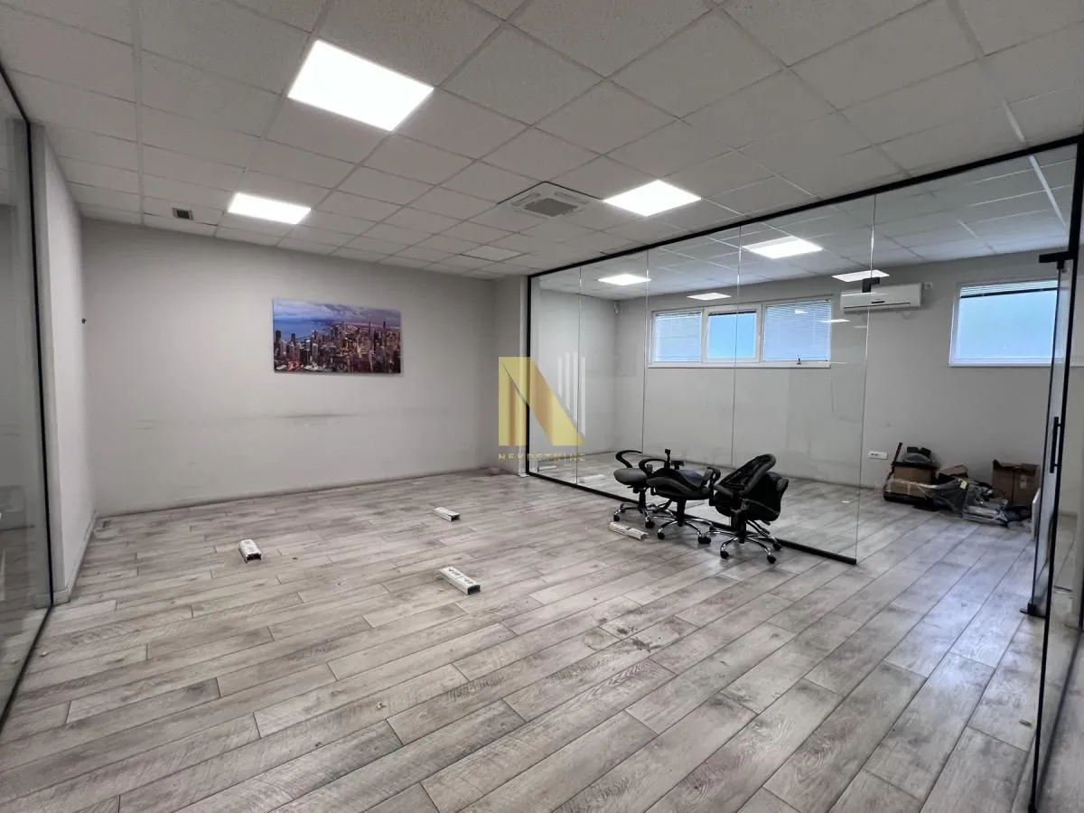 Rent, office space, 308m², Centar, Novi Sad