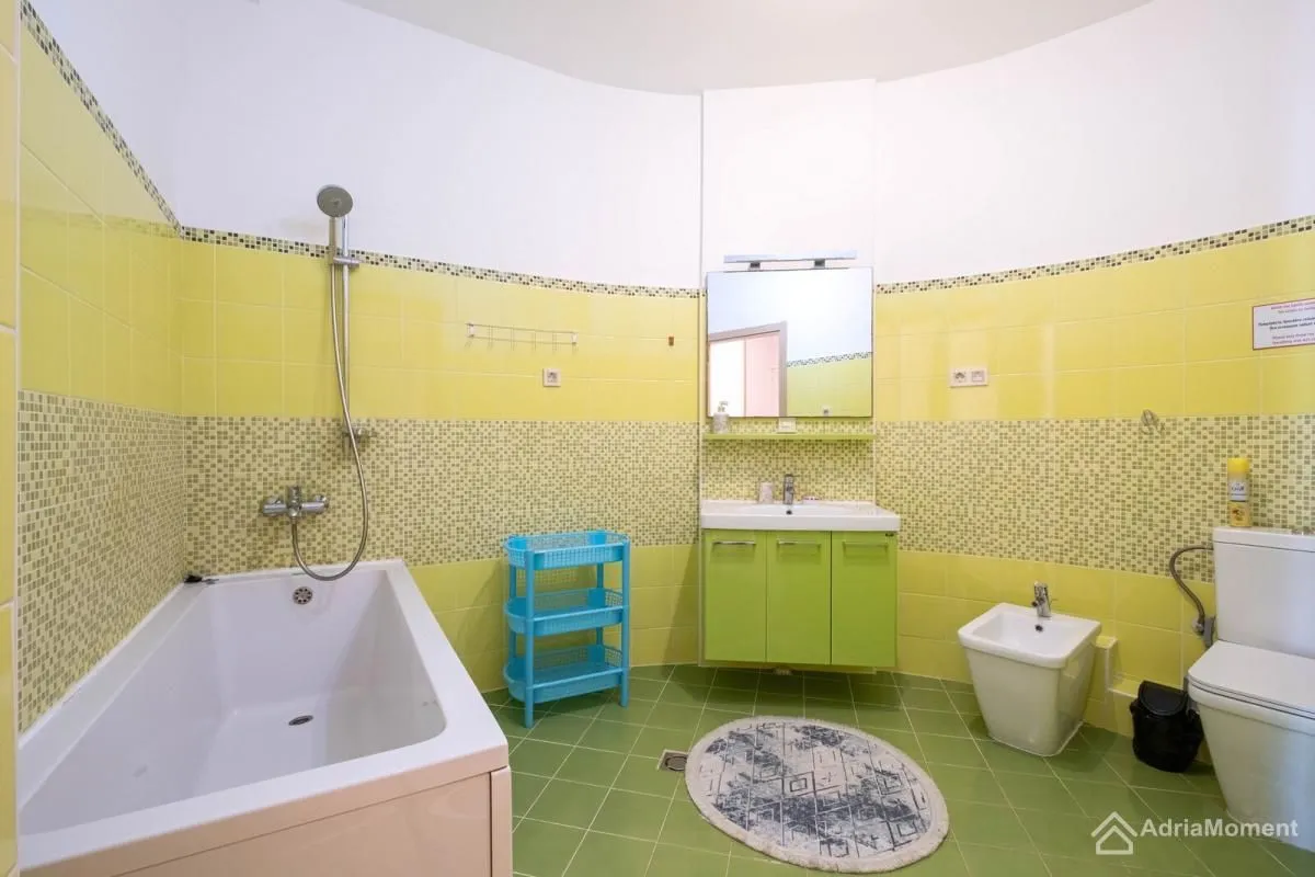 Sale, two bedroom apartment, 79m², Orahovac, Kotor