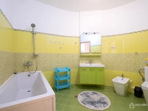 Prodaja, dvosoban stan, 79m², Orahovac, Kotor - image 12