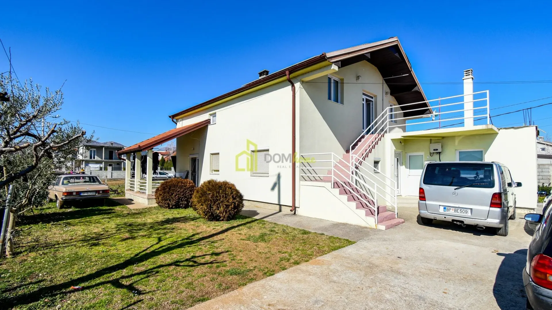 Sale, house, 200m², Donji Kokoti, Podgorica