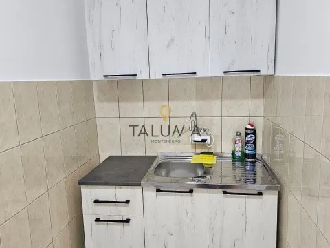 Izdavanje, poslovni prostor, 90m², Masline, Podgorica - image 5