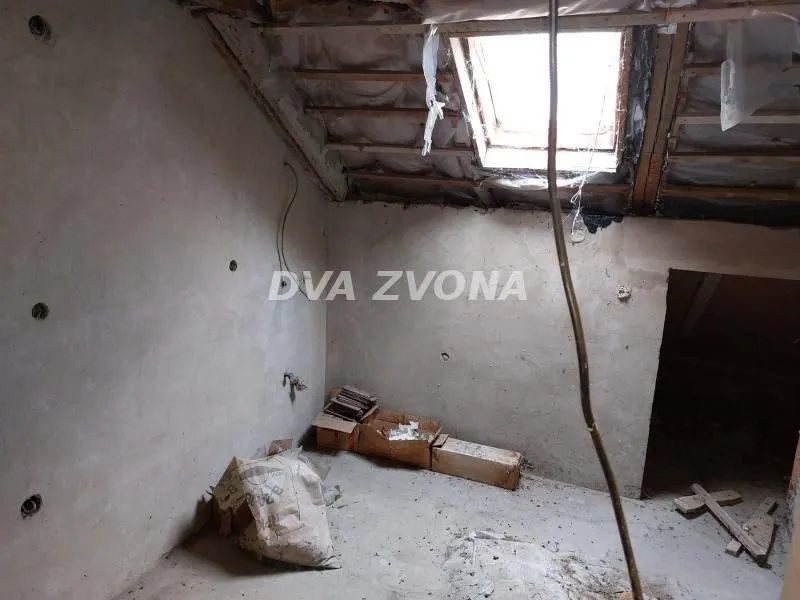 Prodaja, kuća, 400m², Sremska Kamenica, Petrovaradin