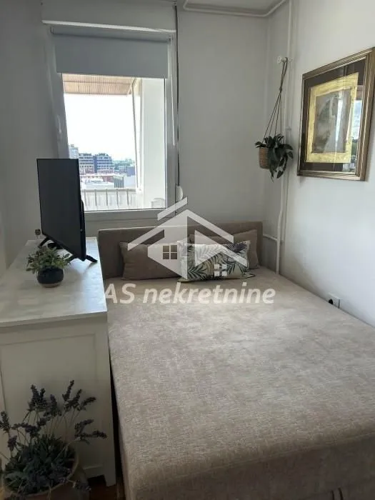 Rent, one bedroom apartment, 33m², Stari Grad, Beograd