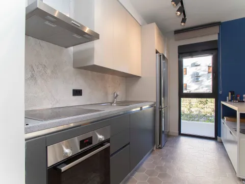 Prodaja, jednosoban stan, 125m², Donja Lastva, Tivat - image 3