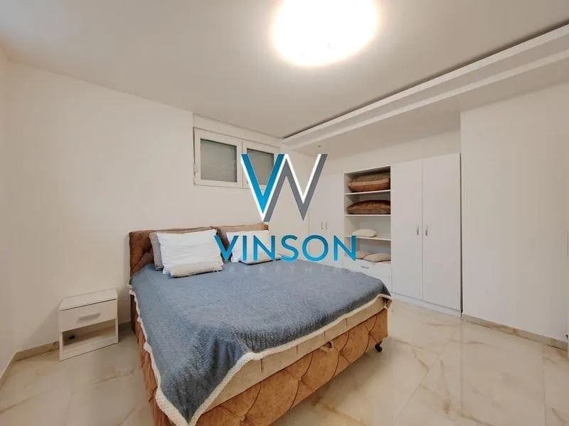 Izdavanje, trosoban stan, 100m², Petrovaradin, Novi Sad