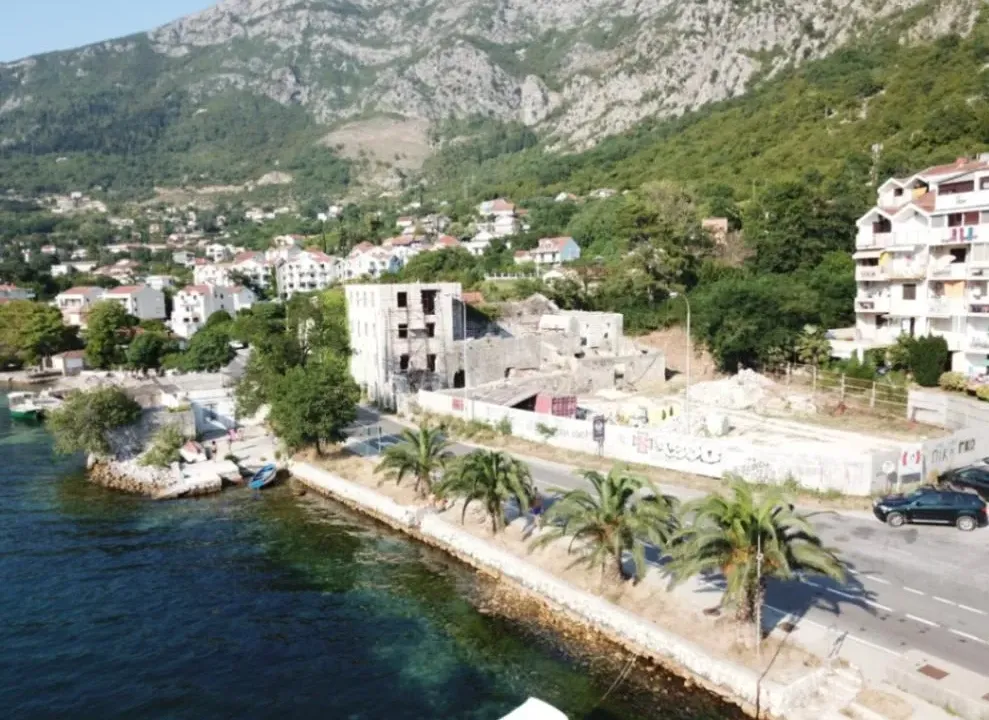 Sale, land lot, 1800m², Risan, Kotor