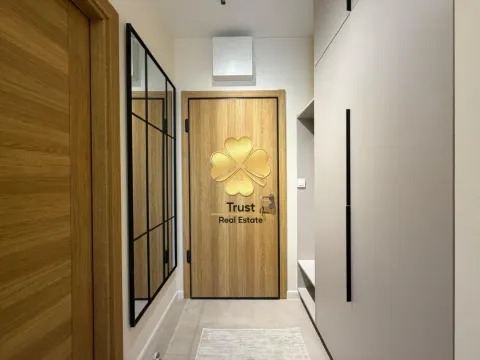 Izdavanje, jednosoban stan, 50m², City Kvart, Podgorica - image 8