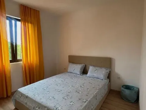 Rent, two bedroom apartment, 70m², Seljanovo, Tivat - image 9