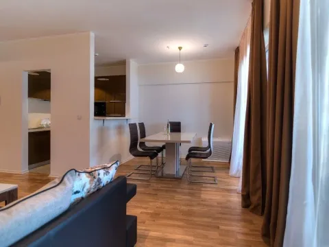 Prodaja, dvosoban stan, 82m², Budva, Crna Gora - image 5