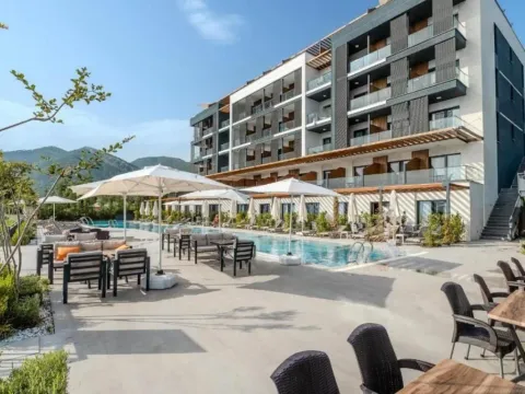 Sale, studio apartment, 35m², Tivat, Crna Gora - image 10