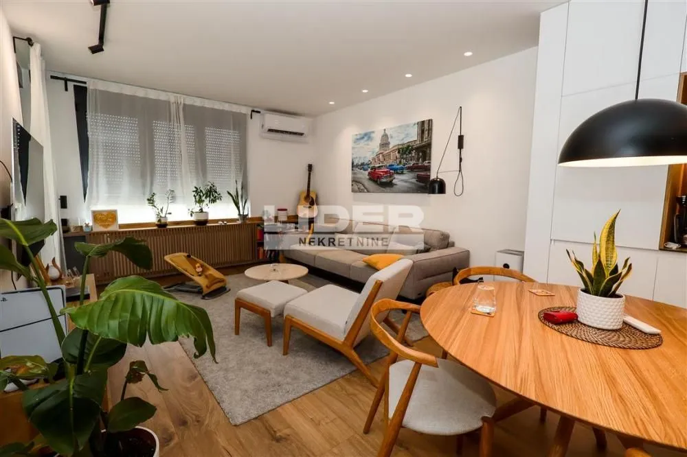 Prodaja, četvorosoban stan, 82m², Bežanija, Beograd