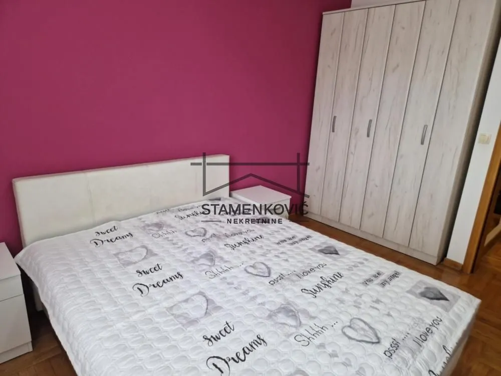 Izdavanje, jednosoban stan, 45m², Centar, Novi Sad