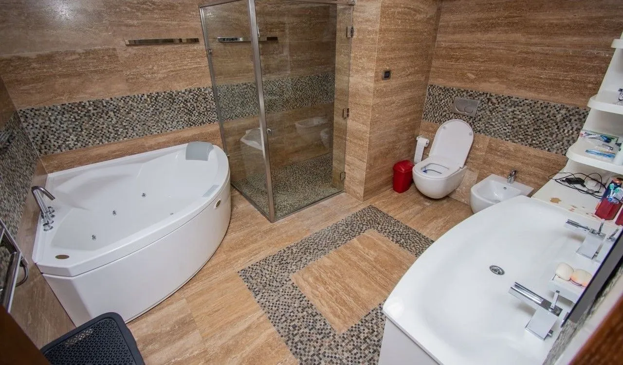 Rent, two bedroom apartment, 140m², Preko Morače, Podgorica