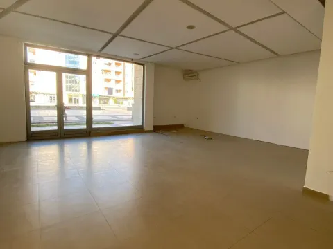 Izdavanje, poslovni prostor, 145m², City Kvart, Podgorica - image 5