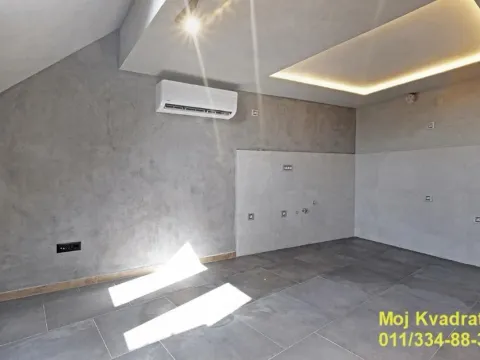 Izdavanje, trosoban stan, 150m², Savski Venac, Beograd - image 14