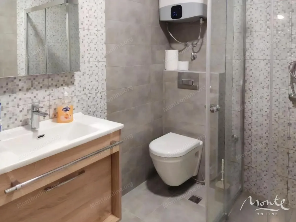Prodaja, dvosoban stan, 65m², Herceg Novi, Crna Gora