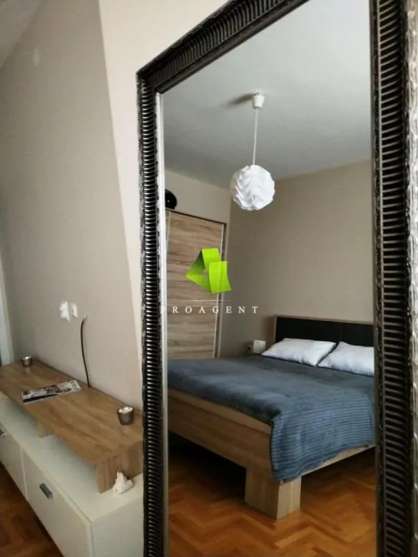 Izdavanje, kuća, 100m², Palilula, Niš