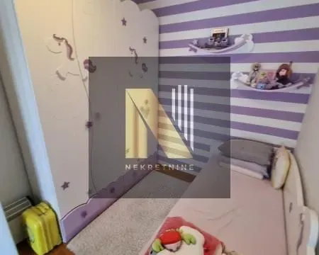 Izdavanje, četvorosoban stan, 98m², Centar, Novi Sad - image 5