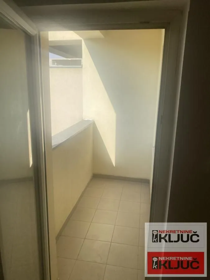 Prodaja, dvosoban stan, 40m², Sajmište, Novi Sad