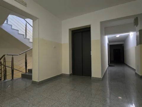 Sale, apartment, 90m², Blok 9, Podgorica - image 16