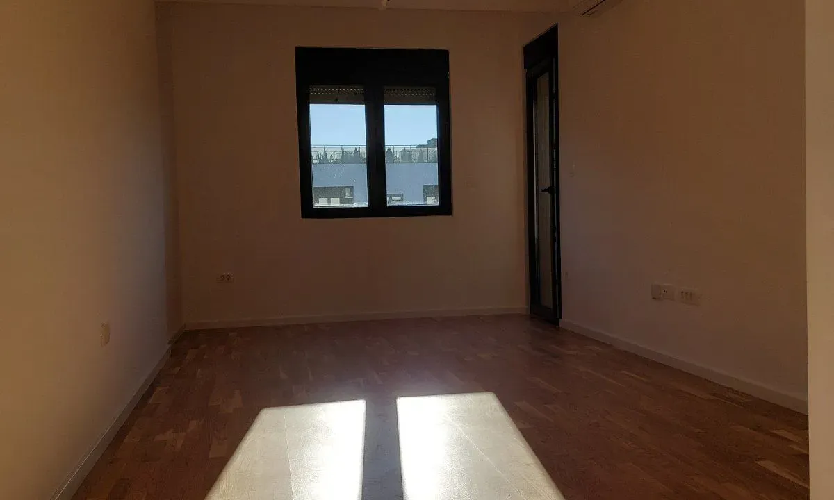 Prodaja, jednosoban stan, 41m², Stari Aerodrom, Podgorica