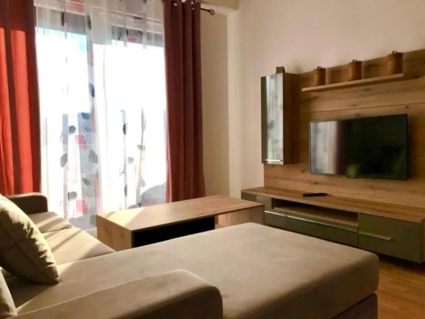 Prodaja, jednosoban stan, 47m², Centar, Bar