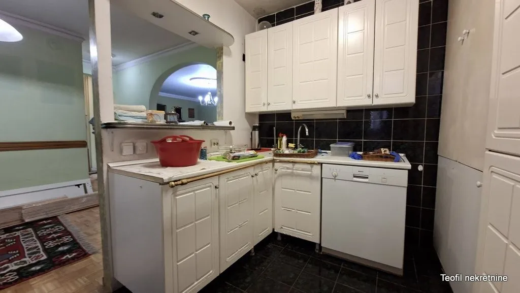 Sale, three bedroom apartment, 92m², Kanarevo Brdo, Beograd