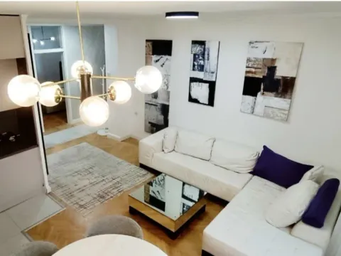 Izdavanje, dvosoban stan, 70m², Podgorica, Crna Gora - image 2